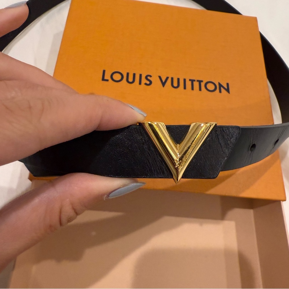 Louis Vuitton Black Belt with Gold Buckle - Picture 2 of 4